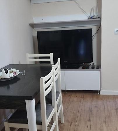 Brand New Apartment Gjirokastër Eksteriør bilde